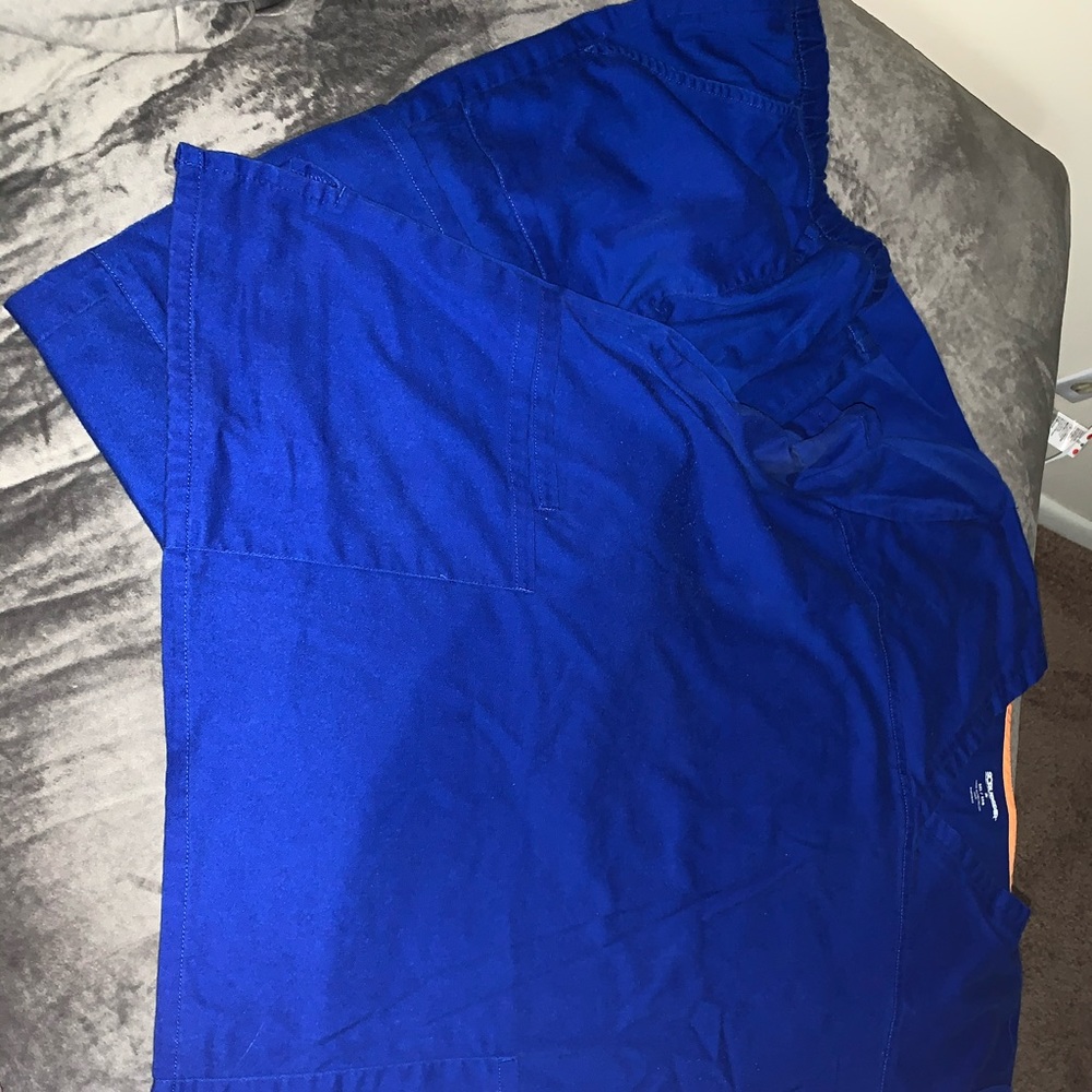 Scrubstar royal blue set 2XL top XL bottoms